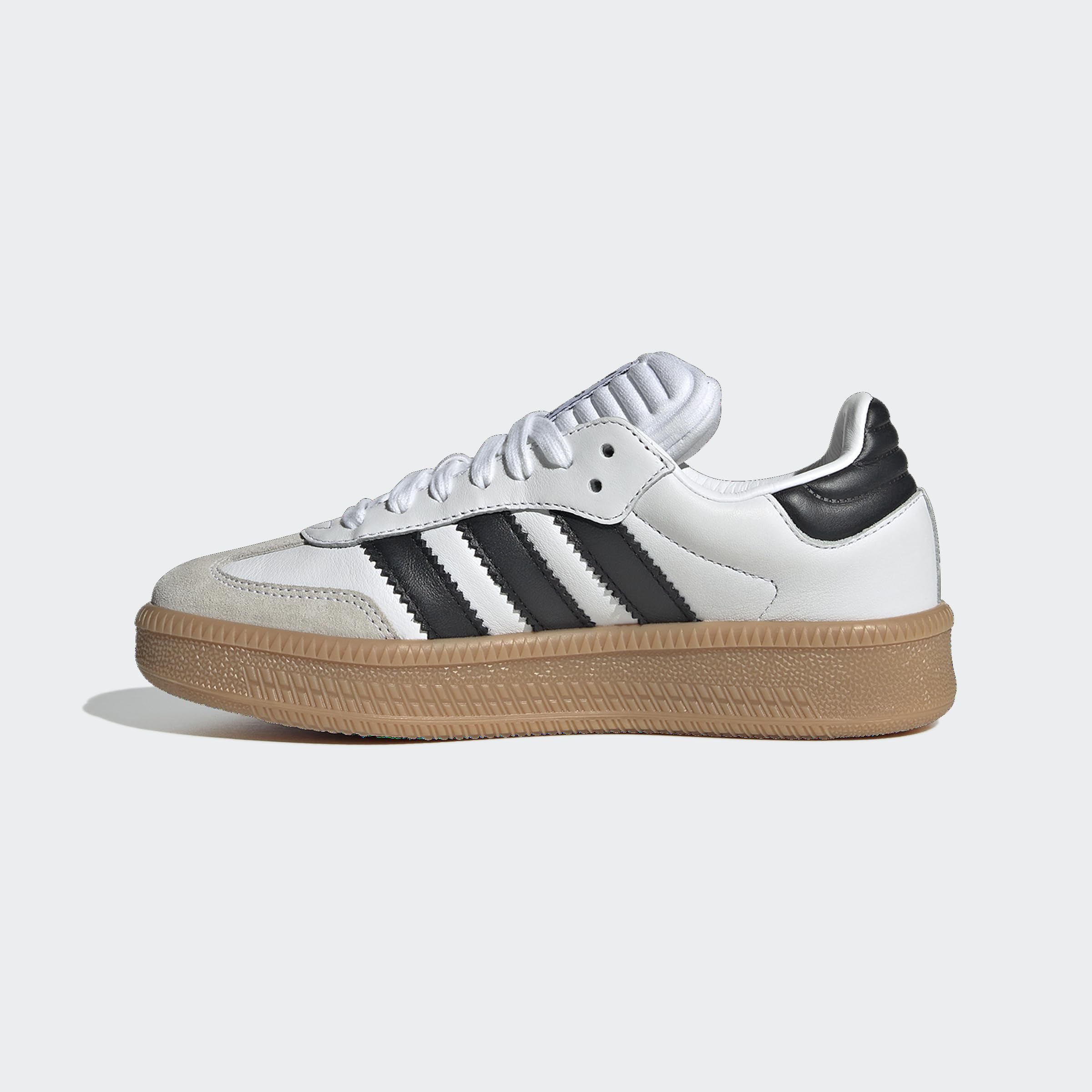 Vans Shoes Old Skool - أحذية أديداس سامبا XLG للأطفال من