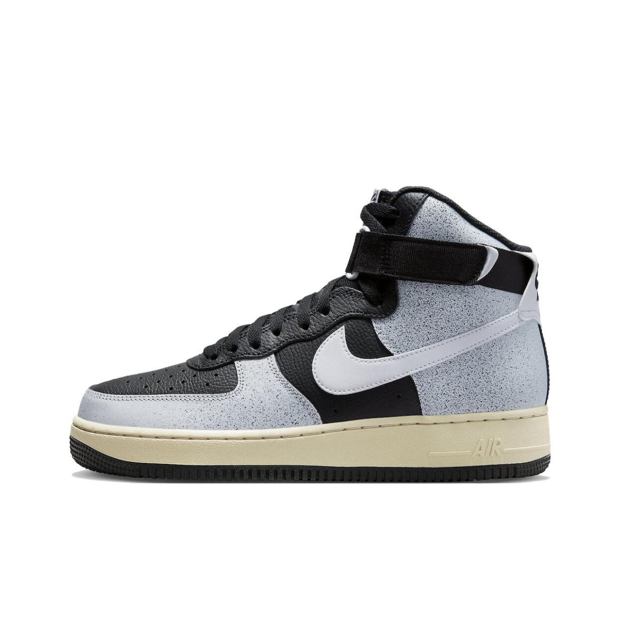 Nike Shoes Air Force 1 - حذاء نايك إير فورس 1 'كلاسيكس'